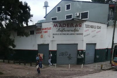 Maderera Maderas La Esmeralda en Bosques